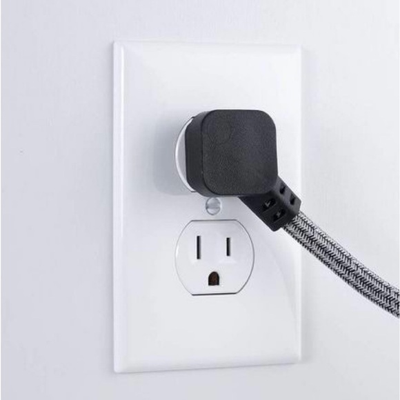 Leviton 1-Gang Duplex Outlet Wall Plate Cover, White - Picture 2 of 14